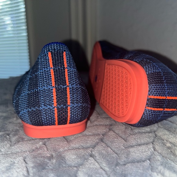 Retired blue plaid Rothy’s “the flat”. Size 7 W - Picture 6 of 7